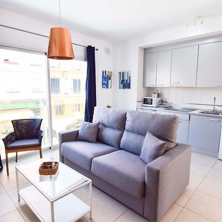 Malaga City Suites Barcelo 30 Bagian luar foto