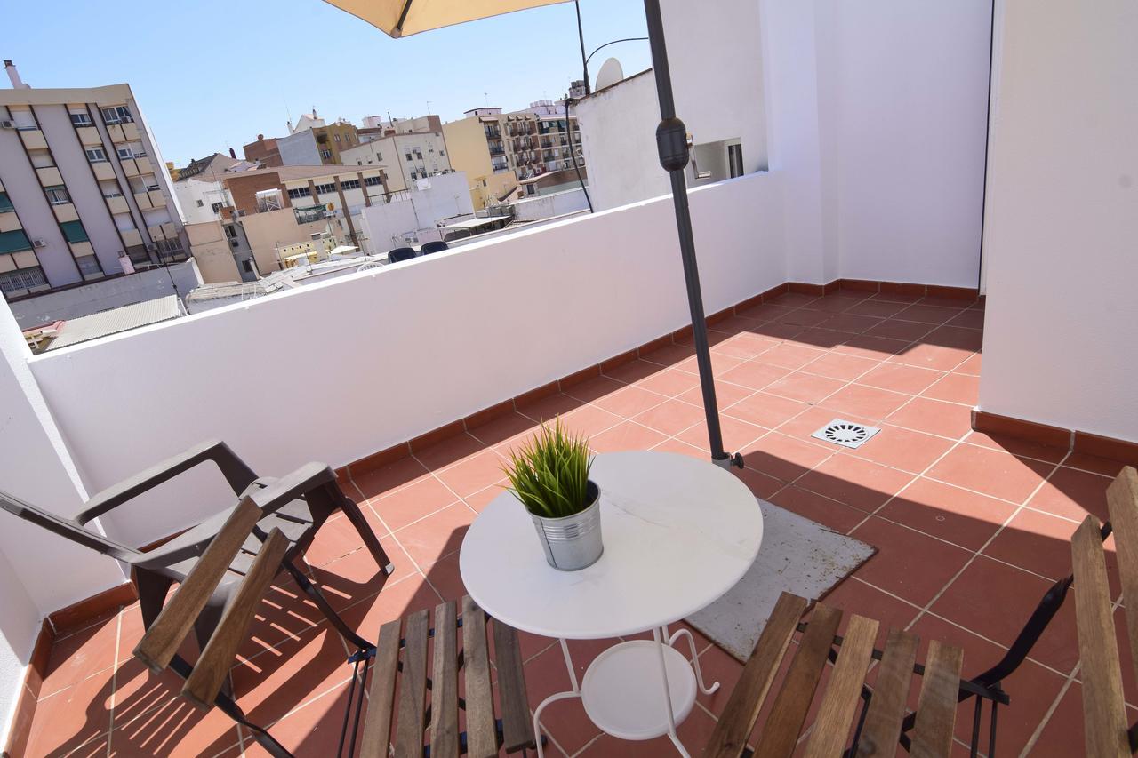 Malaga City Suites Barcelo 30 Bagian luar foto